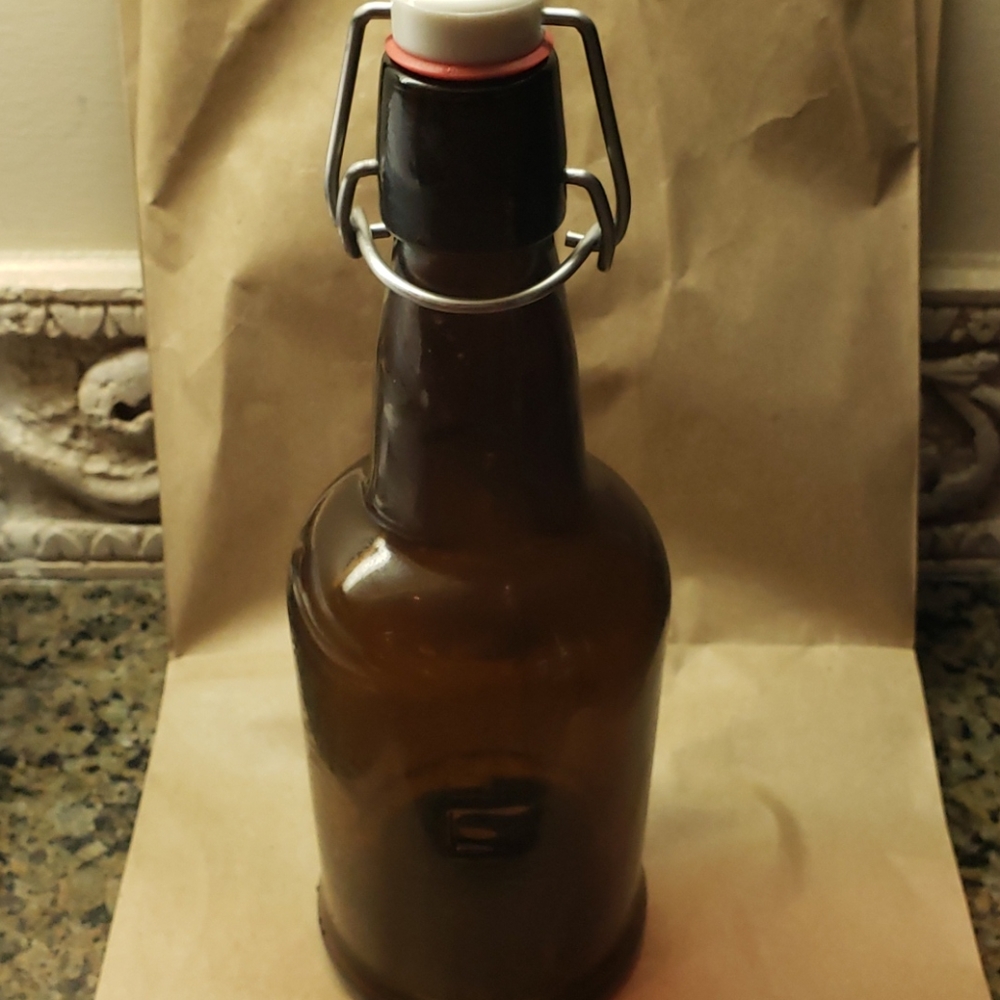 Four bottles - Picture 4 of 7
